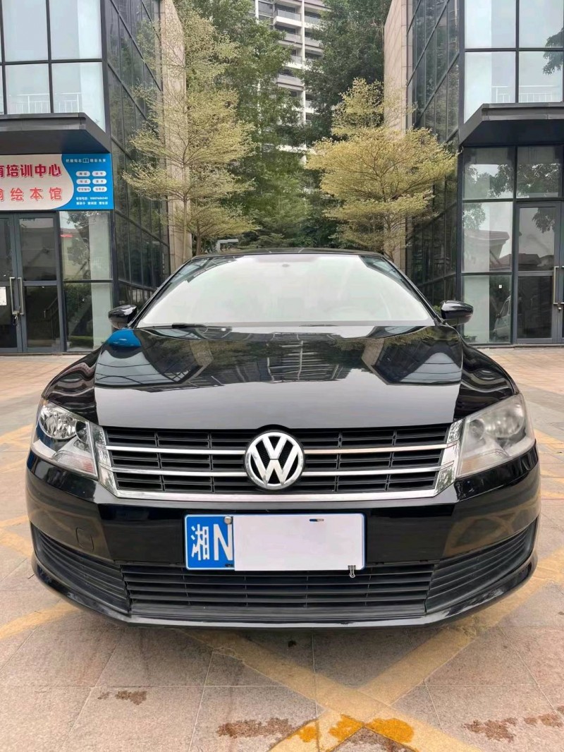 佛山16年大众朗逸1