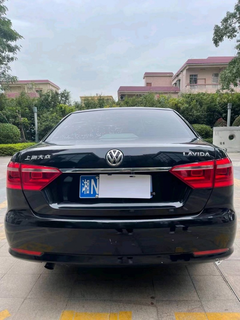 佛山16年大众朗逸2