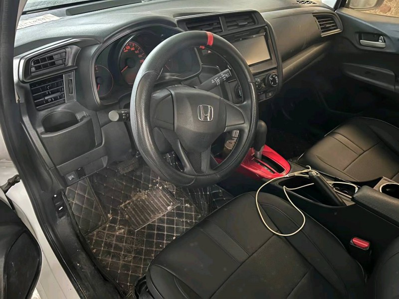 东营19年本田飞度3