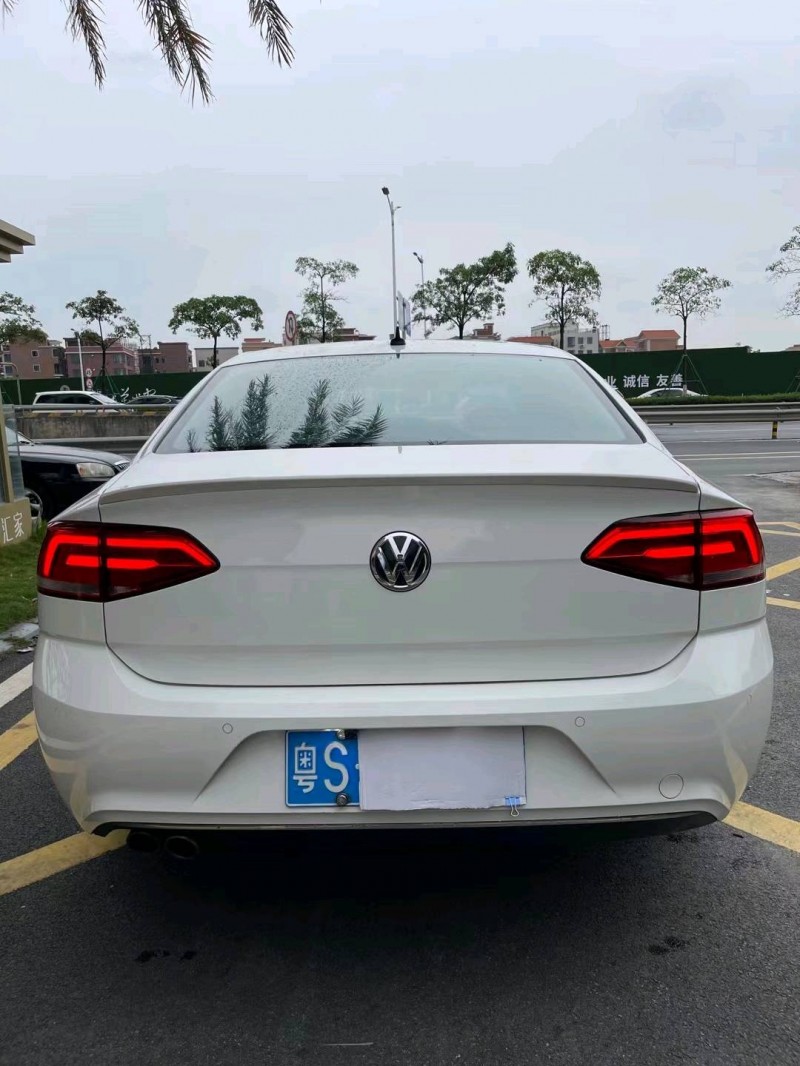 佛山16年大众凌渡2