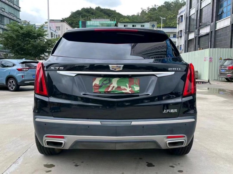 东莞20年凯迪拉克XT59
