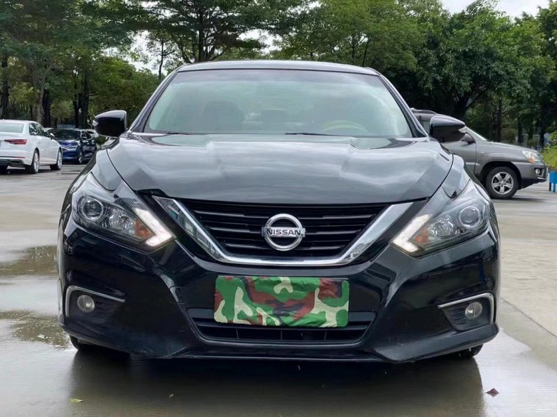 东莞16年日产天籁1