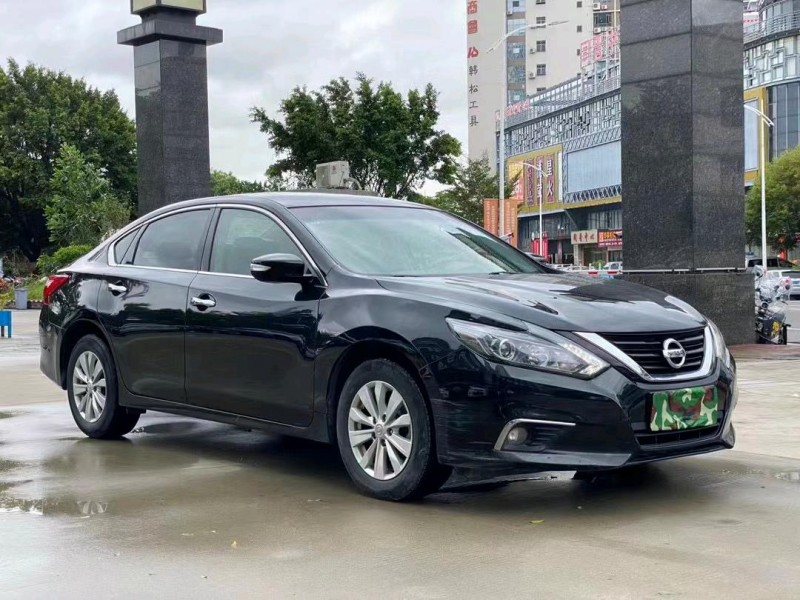 东莞16年日产天籁2