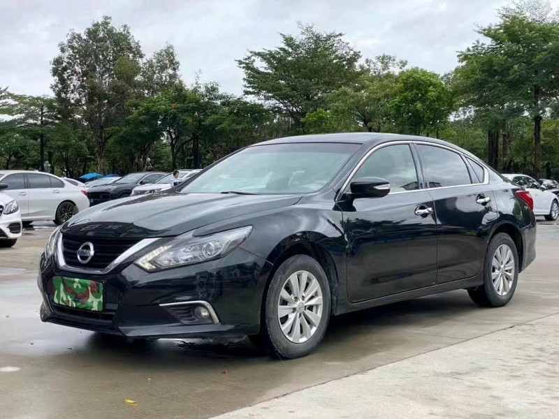 东莞16年日产天籁3