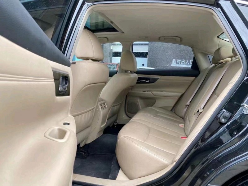 东莞16年日产天籁6