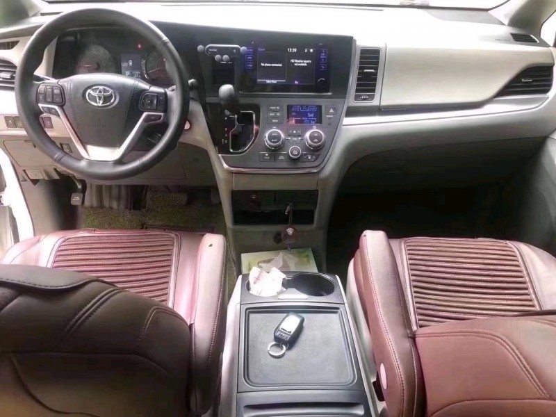 潍坊17年丰田塞纳6