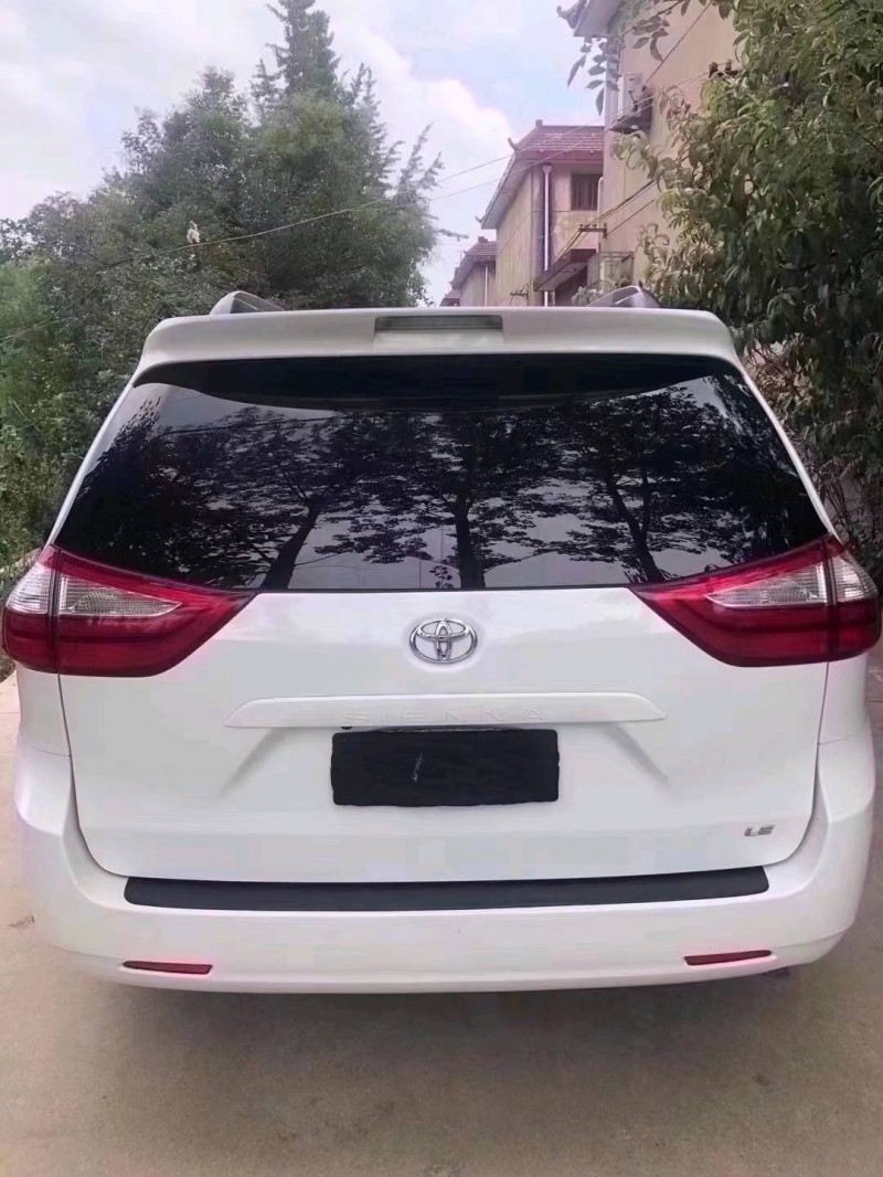 潍坊17年丰田塞纳9