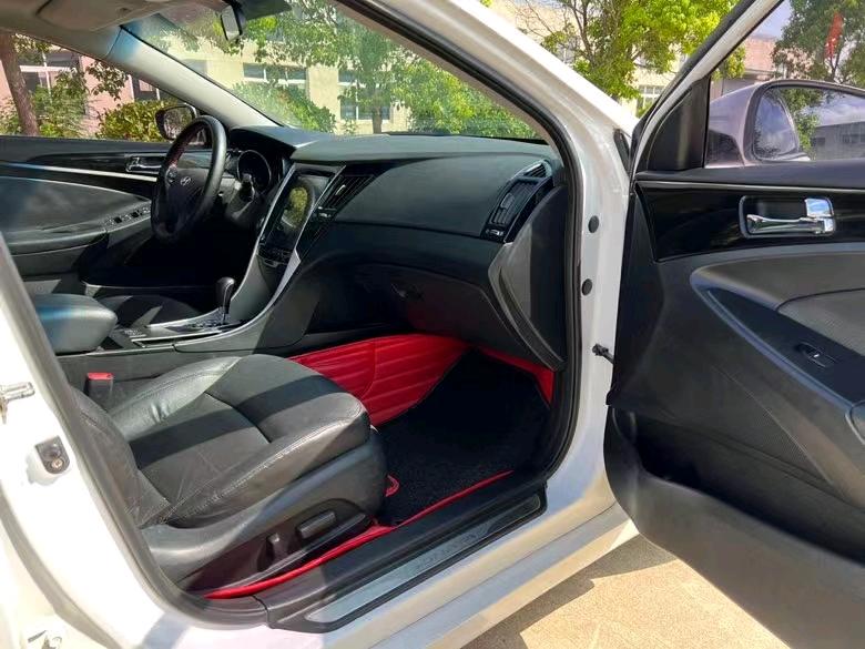 盐城15年现代索纳塔八9