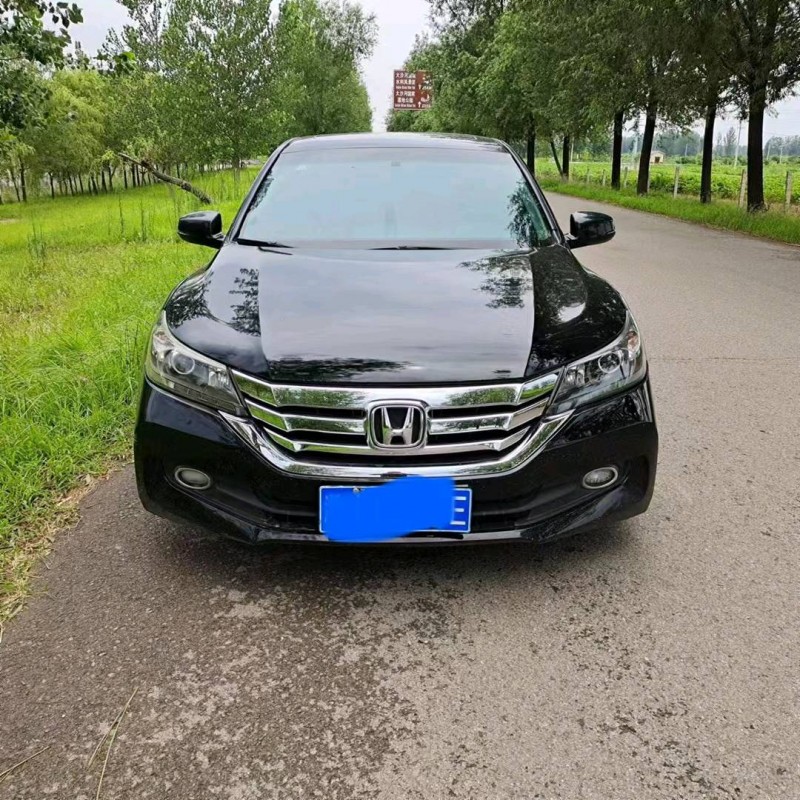 徐州14年本田雅阁9