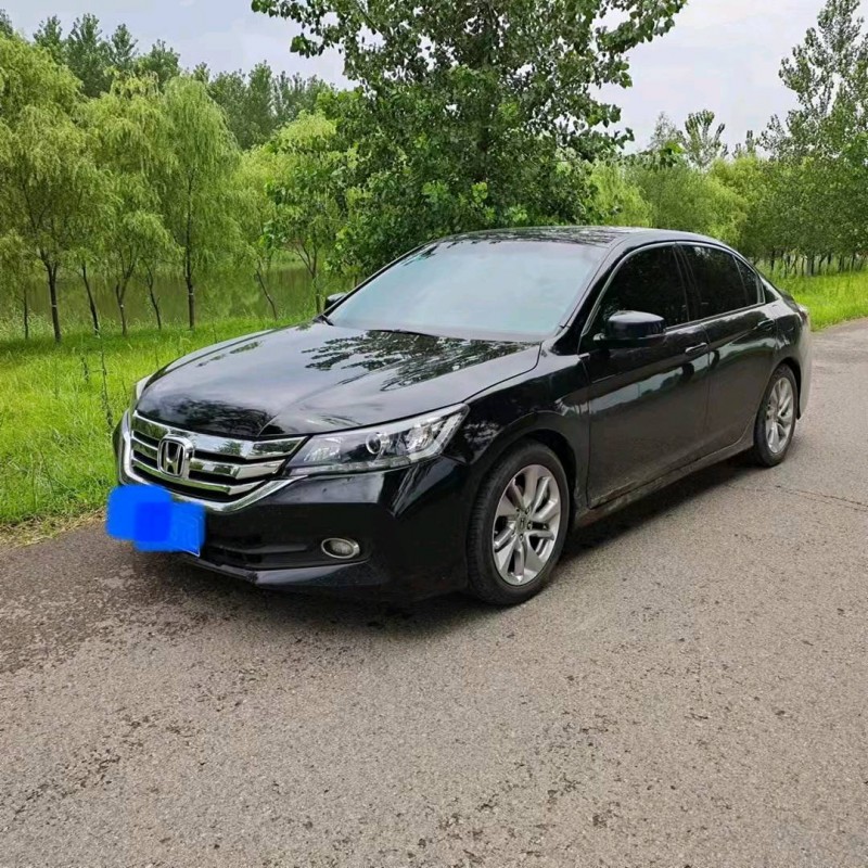 徐州14年本田雅阁8