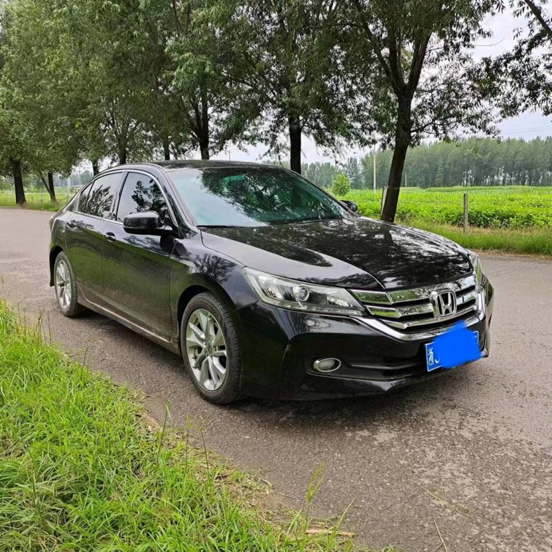 徐州14年本田雅阁7