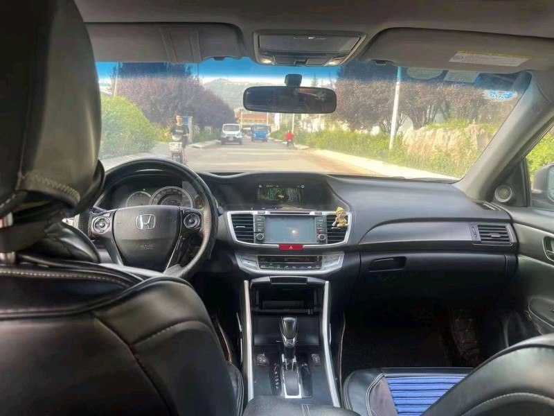 东营15年本田雅阁5