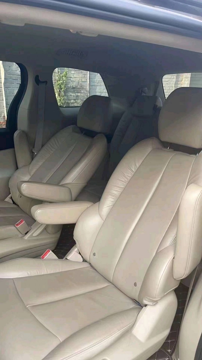 东营17年别克GL86