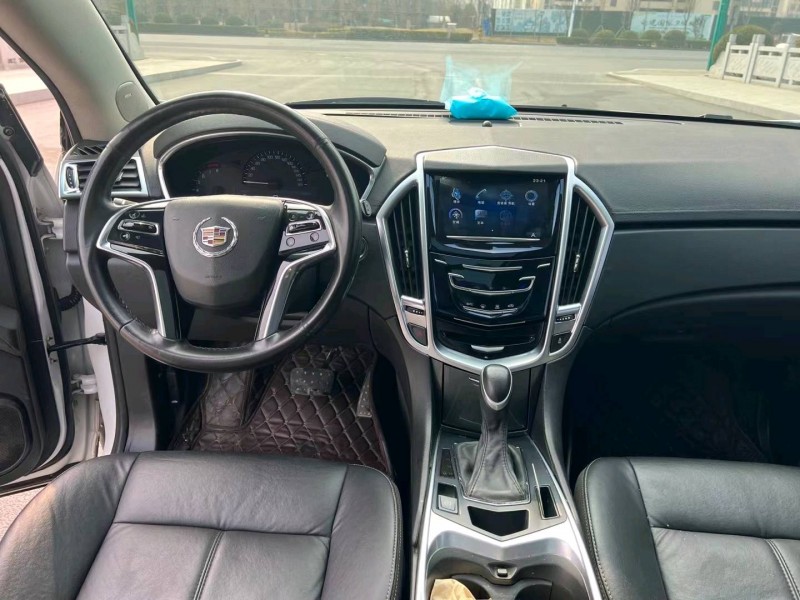 徐州17年凯迪拉克SRX2