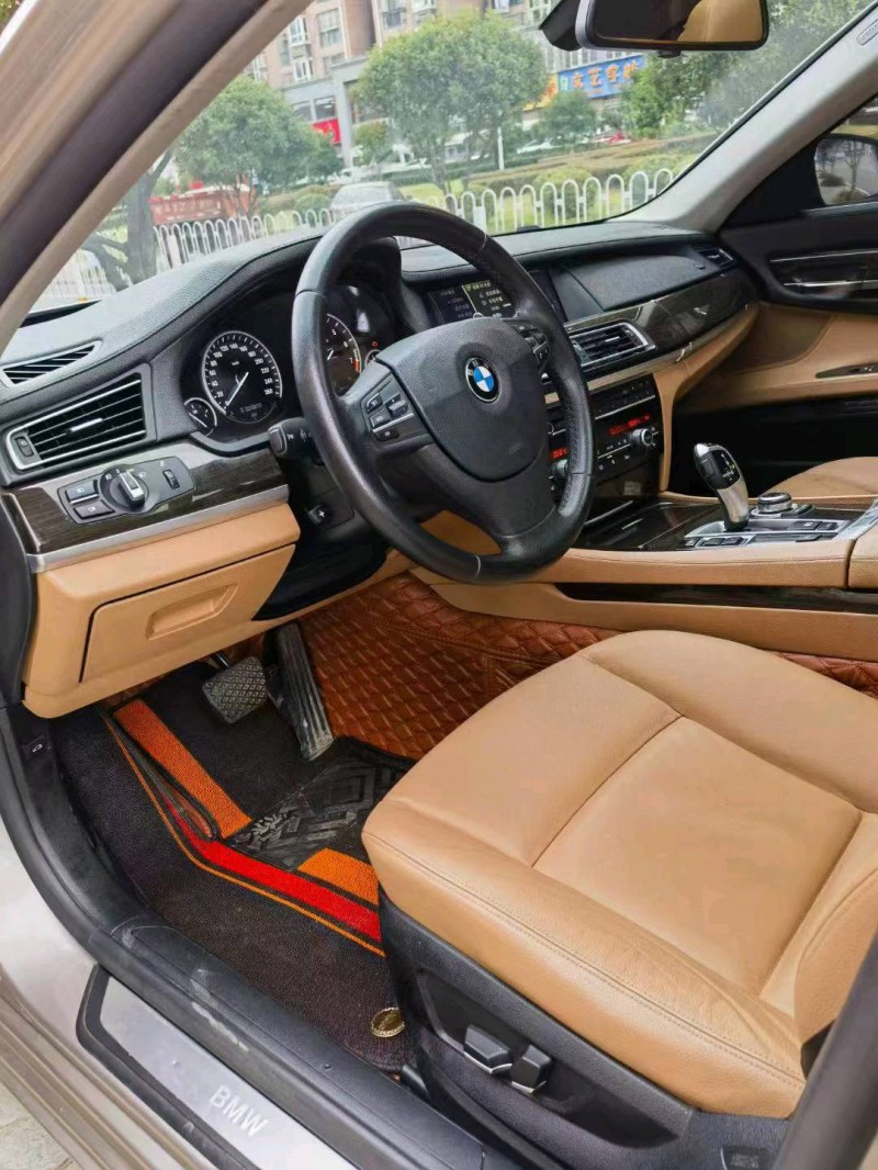 北京13年宝马7系4