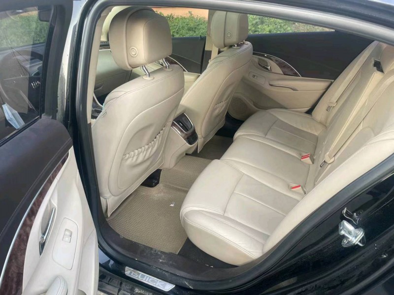 枣庄13年别克君越7