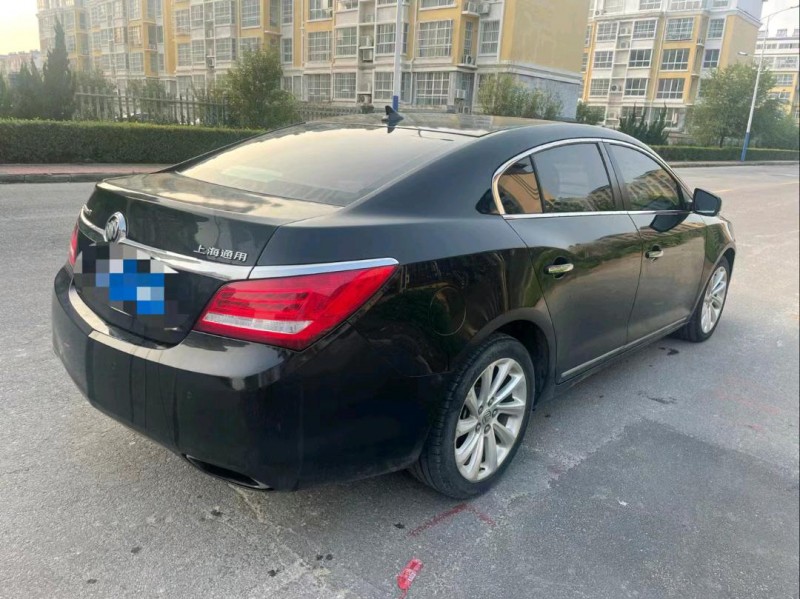 枣庄13年别克君越8