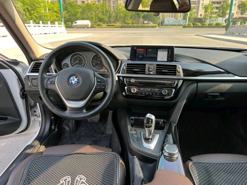 徐州19年宝马3系8