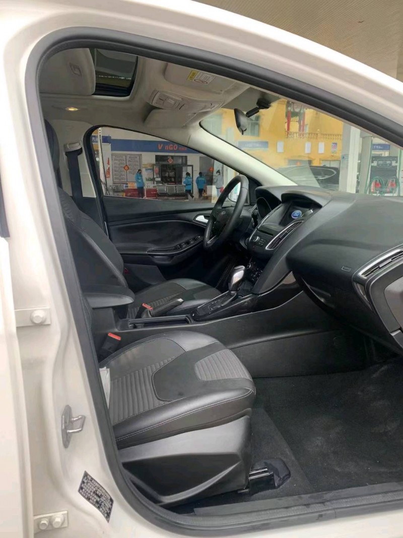 保定18年福特福克斯4