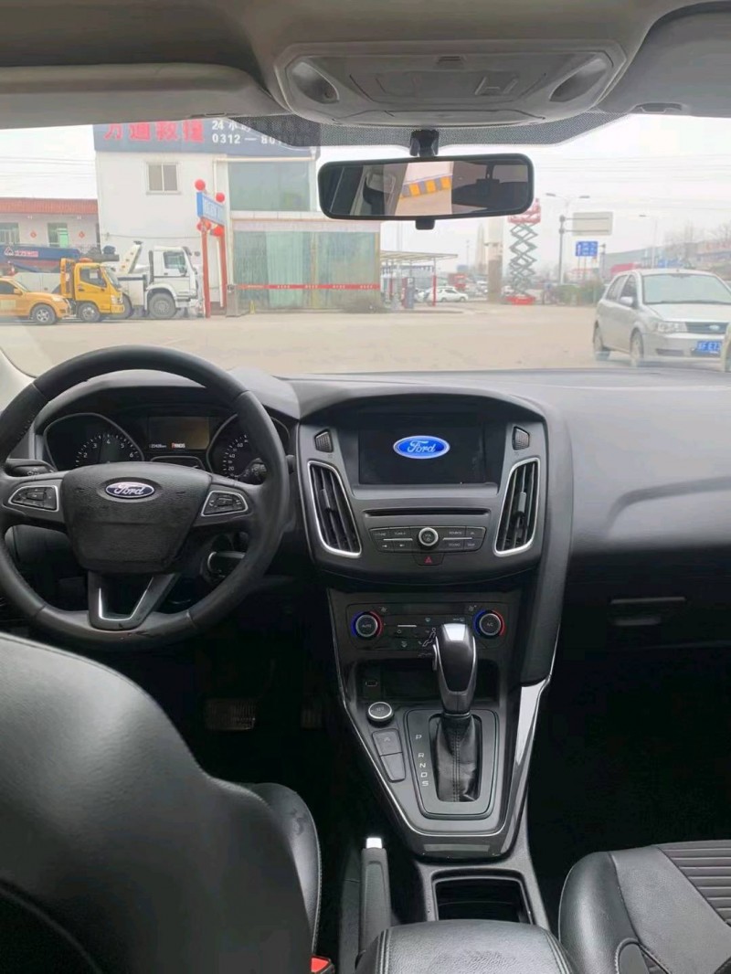 保定18年福特福克斯5
