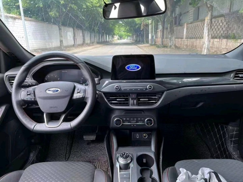 九江19年福特福克斯4