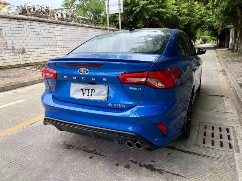 九江19年福特福克斯8