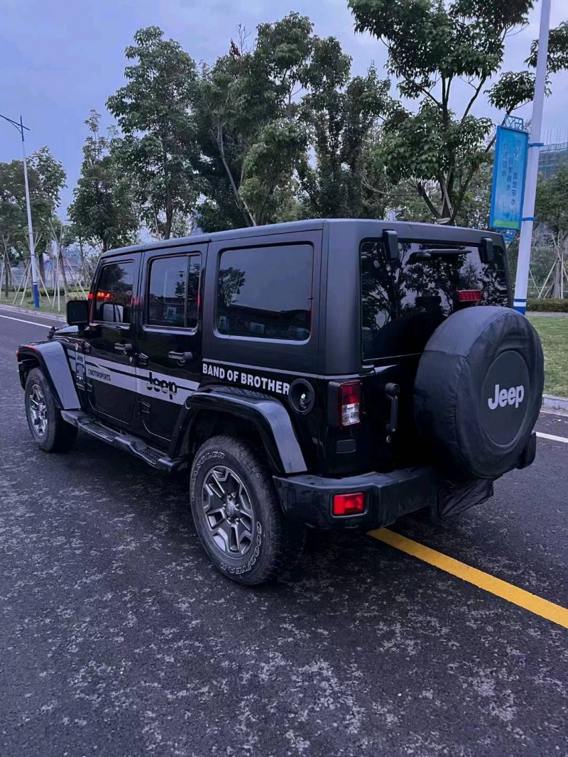 徐州18年Jeep牧馬人8