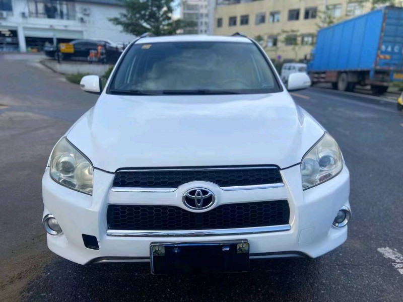 广州12年丰田RAV41