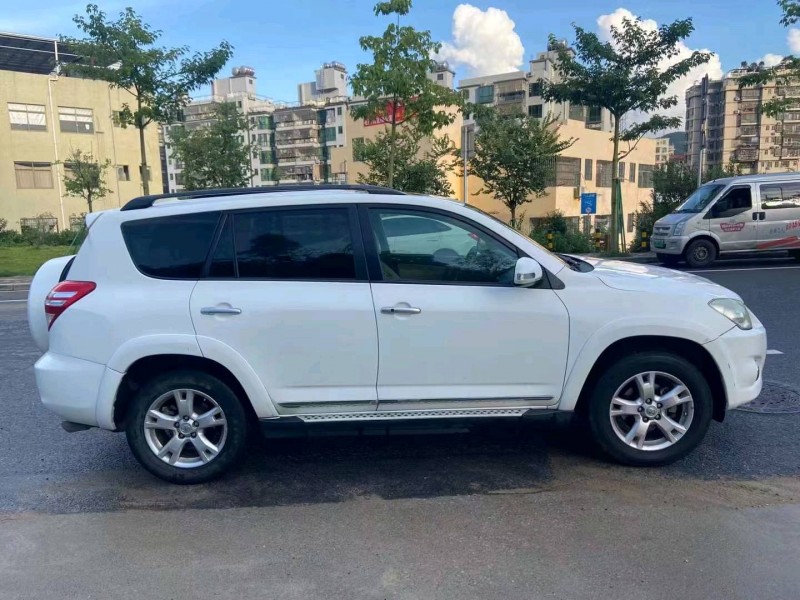 广州12年丰田RAV44