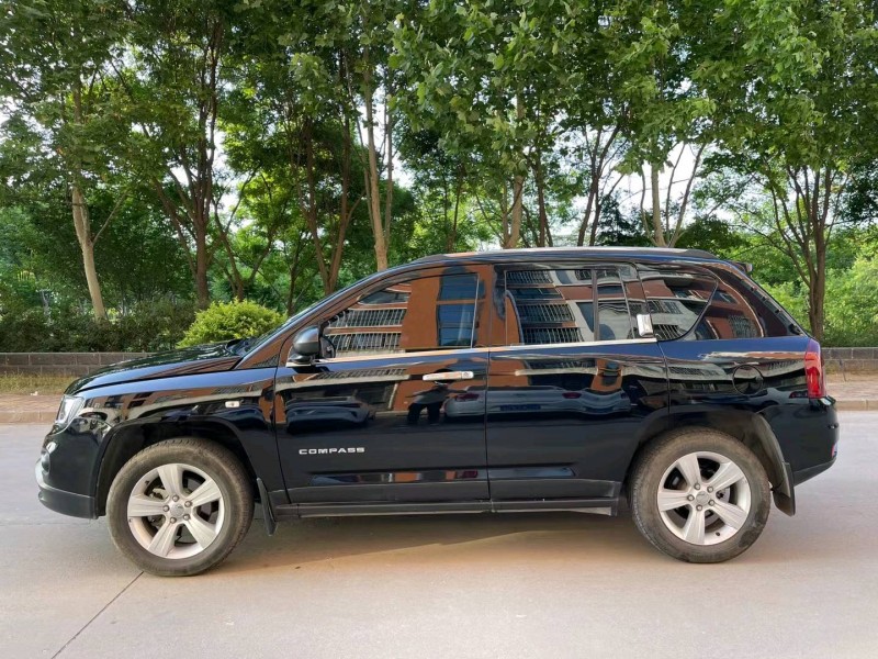 邢臺14年Jeep指南者4