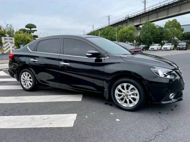 北京17年日产轩逸2