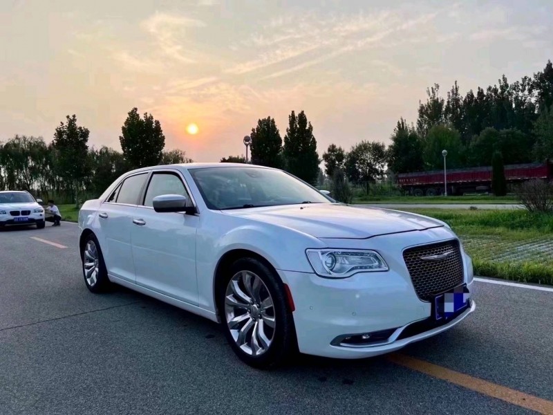 枣庄16年克莱斯勒300C2