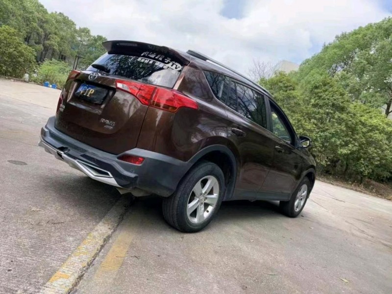 邵阳14年丰田RAV4荣放7