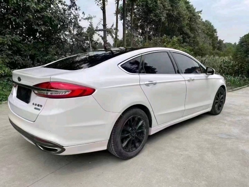 成都17年福特蒙迪欧4