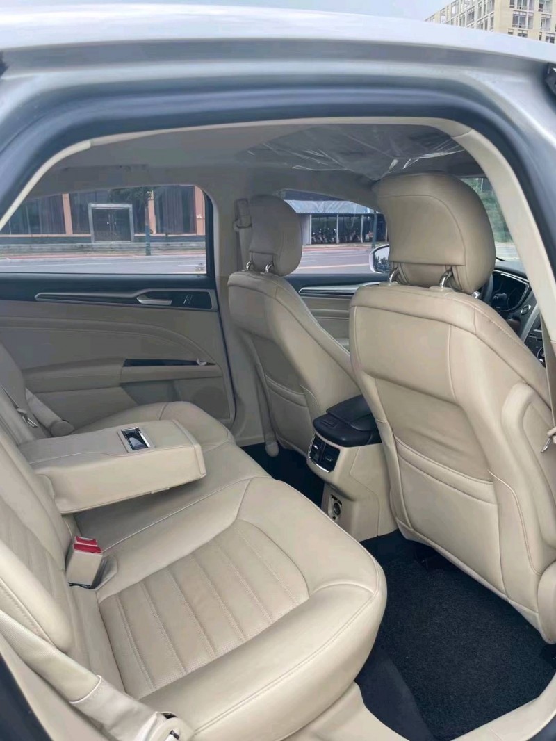 徐州17年福特蒙迪欧8