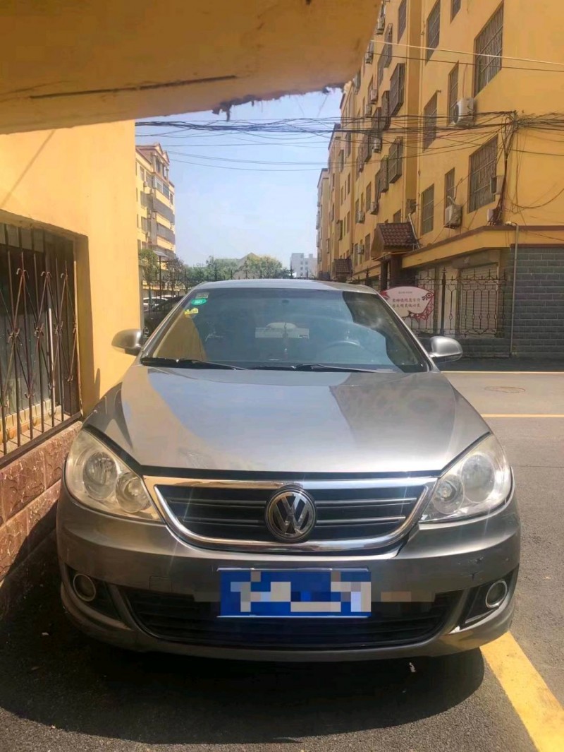 北京13年大众朗逸1