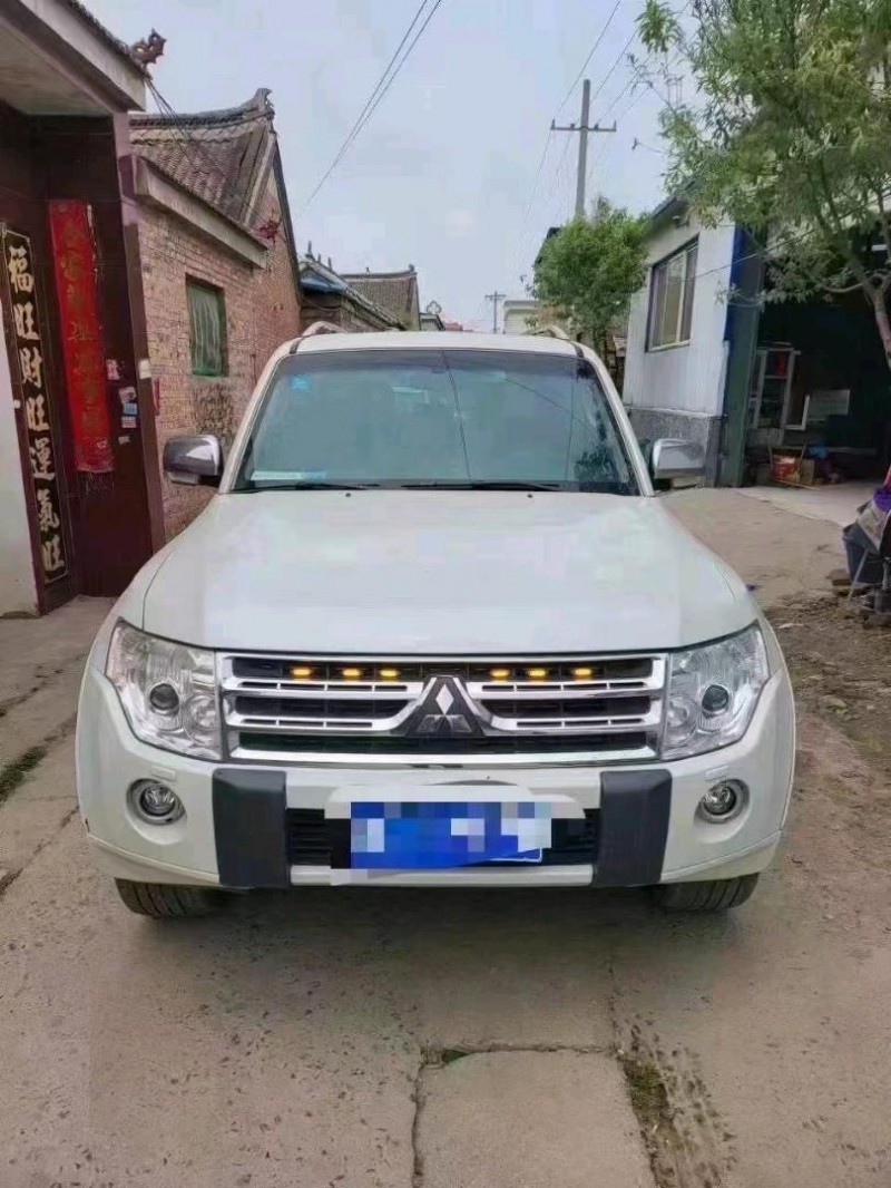 枣庄10年三菱帕杰罗1