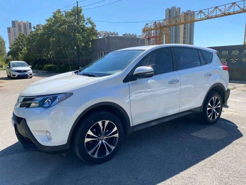 沈阳16年丰田RAV4荣放2