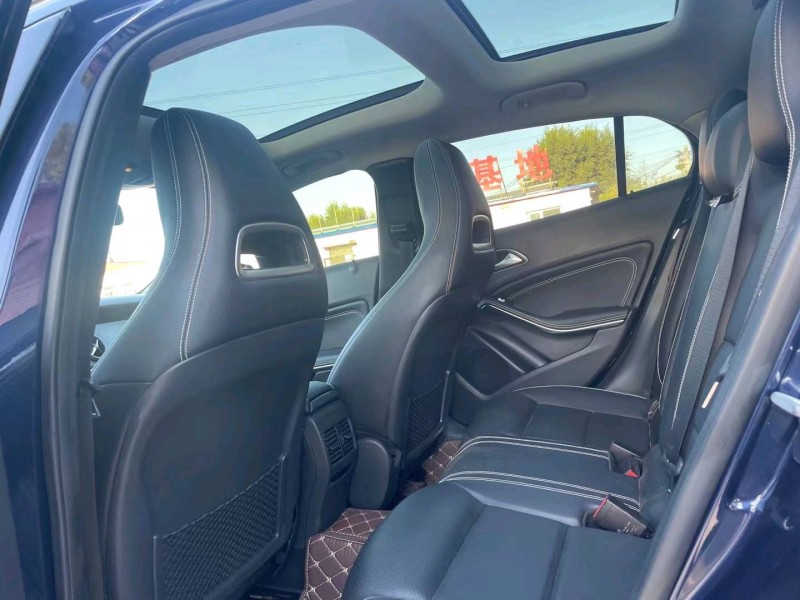 沈阳16年奔驰GLA3