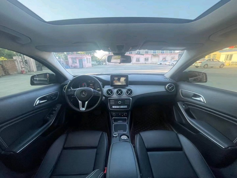 沈阳16年奔驰GLA8