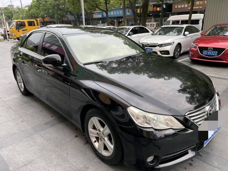 徐州13年丰田锐志3