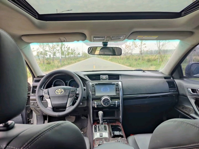 徐州11年丰田锐志2