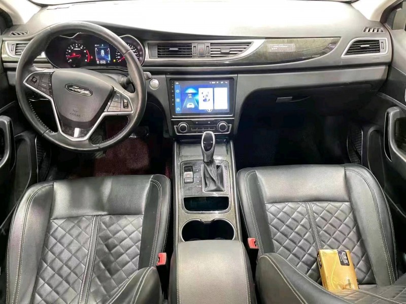 济宁18年众泰Z5604