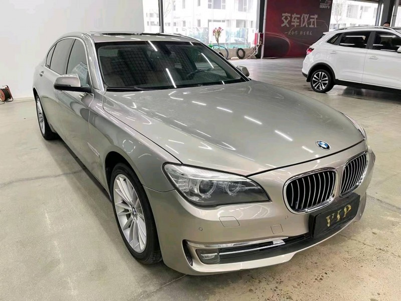 济宁15年宝马7系3