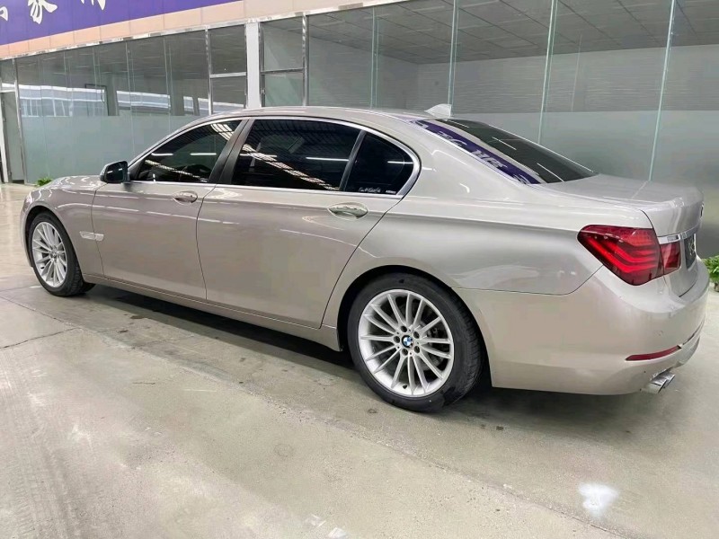 济宁15年宝马7系7