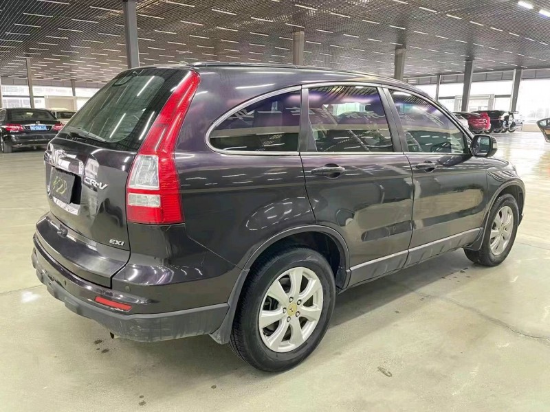 济宁11年本田CRV8