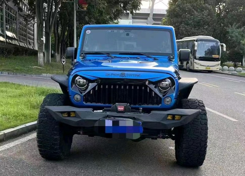 濟寧14年Jeep牧馬人1