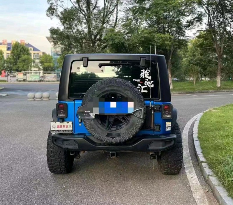 濟寧14年Jeep牧馬人9