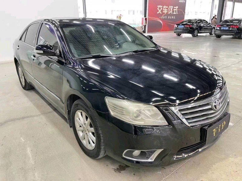 济宁10年丰田凯美瑞3