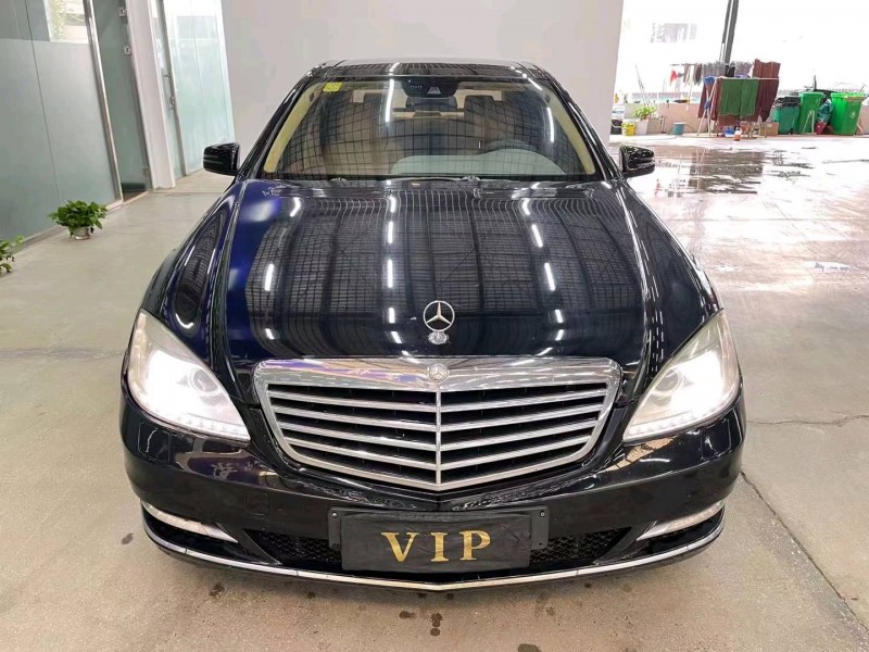 济宁11年奔驰S9